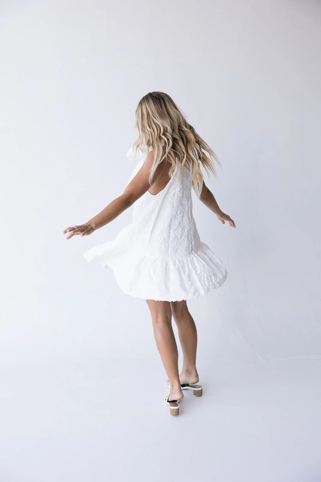 Dixie Halter Neck Mini Dress - Off White - Image 4