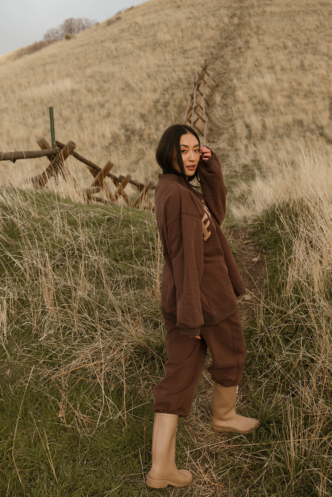 Fancy Fleece Wide Leg Sweatpants - Desert Sand Brown - Image 17